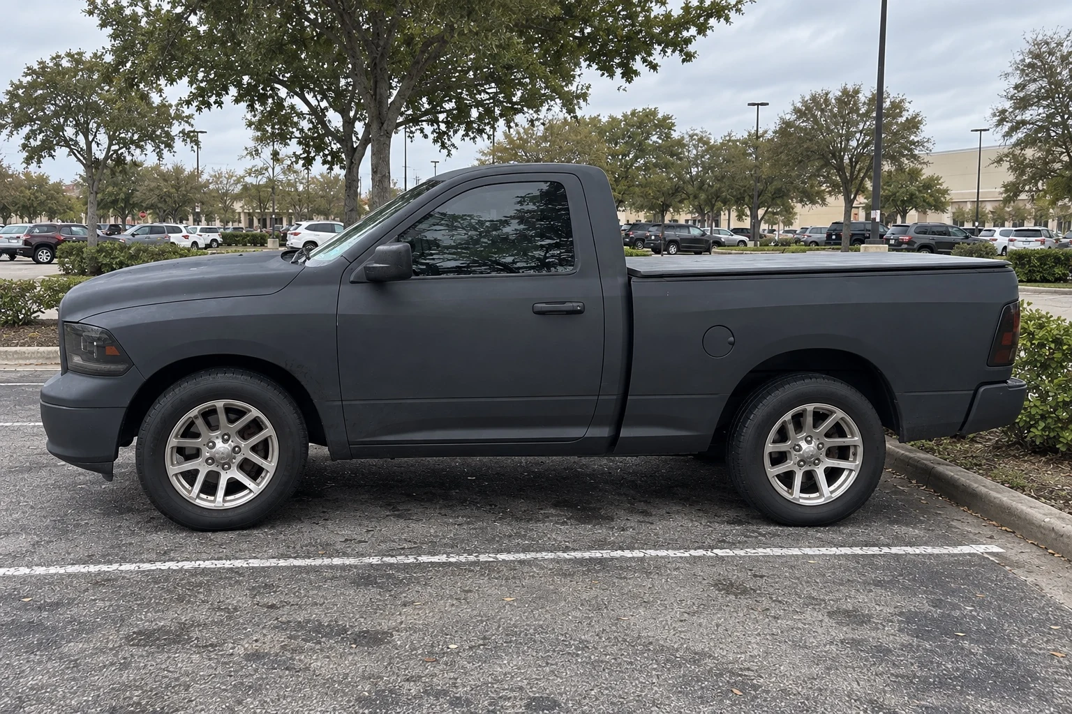 2011 Dodge Ram 1500 angle 3